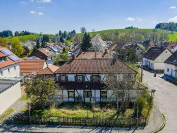 Denkmalgeschütztes, sanierungsbedürftiges Fachwerkhaus in Peiting