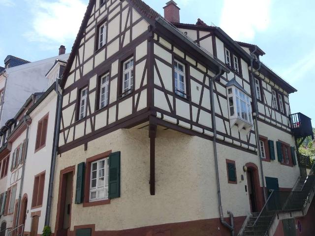 Denkmalgeschütztes Stadtjuwel mit kleinem Feigenbaumgarten