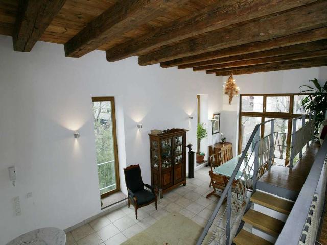 Denkmalgeschütztes Townhouse mit wunderbarem Anbiente im Gerlinger Stadtzentrum