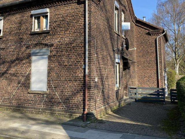 Denkmalgeschütztes Zechenhaus in Essen Kartenberg