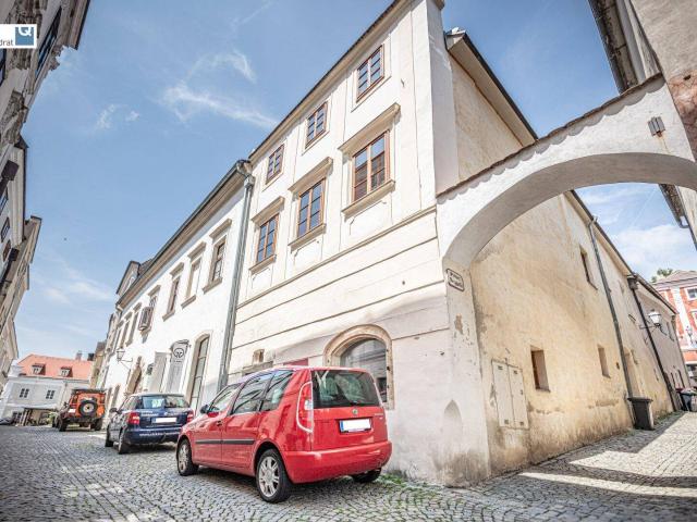 Denkmalgeschützes Bürgerhaus nächst Little Italy