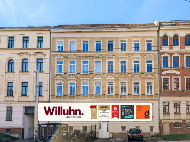 Denkmalschutz: Hochwertig saniertes MFH | Parkett, Balkone, Stellplätze, Einbauküchen