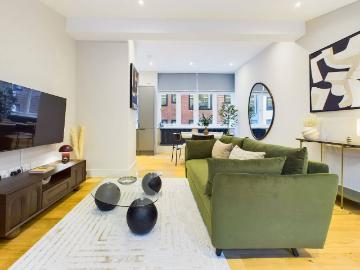 Golden Square, Zone 1 London, West London, London, Greater London
