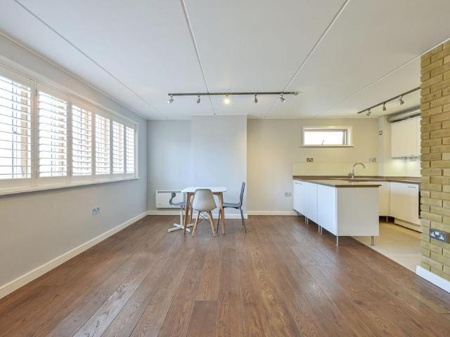 Denmark Lofts, Wimbledon Village. Studio to rent £1,650 pcm £381 pw