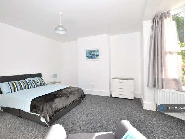 Denmark Road, Bromley, BR1 1 bed in a house share to rent £900 pcm £208 pw