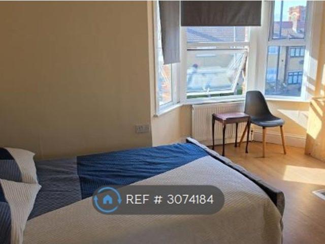 Denmark Road, London SE25, Studio to rent, £980 pcm | PrimeLocation