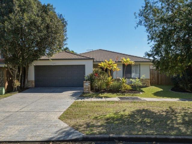 DENNING DELIVERS MODERN FAMILY LIVING!