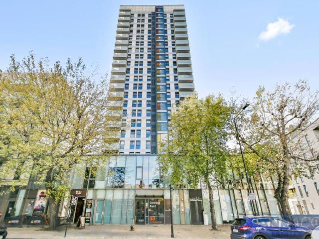 Denning Point, London E1 2 bed flat to rent £3,200 pcm £738 pw