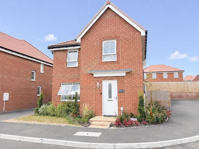 Dennis Way, Lower Willingdon BN22, 4 bed detached house to rent, £1,895 pcm | PrimeLocation