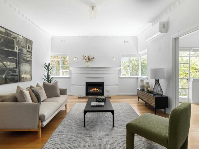 “Deauville” — Spacious Art Deco Living in Boutique Toorak Setting