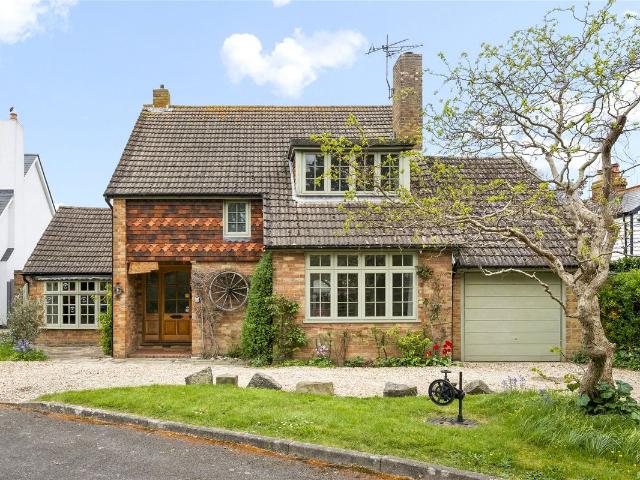 Deacon Close, Downside, Cobham, Surrey KT11, 3 bed detached house to rent, £3,000 pcm | PrimeLocation