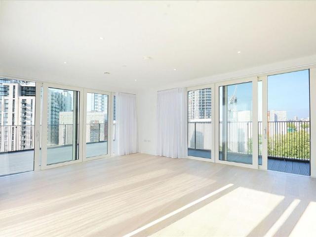 Deacon Road, Elephant and Castle. 1 bed flat to rent £3,500 pcm £808 pw