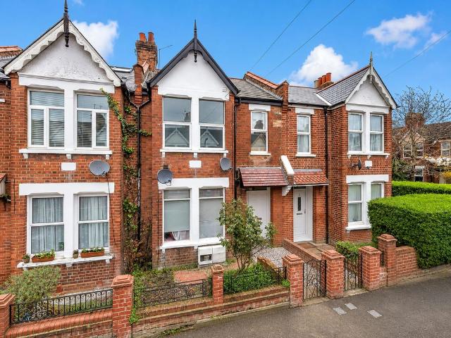 Deacon Road, London NW2, 3 bed flat to rent, £2,500 pcm | PrimeLocation