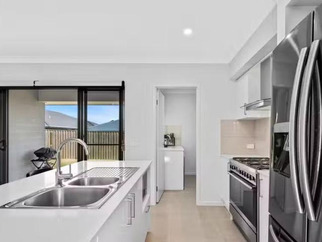 Unique NINGI, QLD 4511 House for Rent