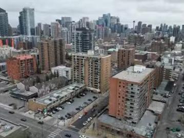 Beltline, Calgary, Alberta - Parking