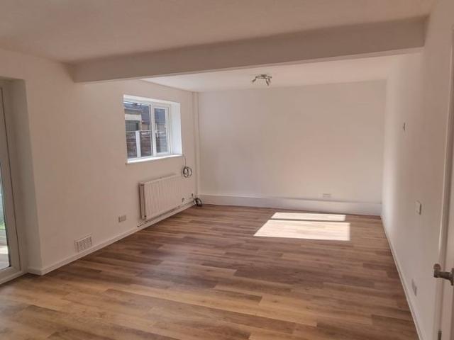 Deal Avenue, Stockport SK5, 3 bed terraced house to rent, £1,400 pcm | PrimeLocation