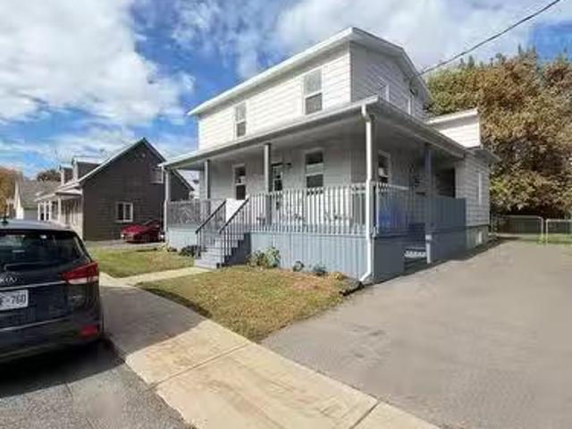 For Rent! A 346 Rue Telegraph Road, Alfred And Plantagenet.