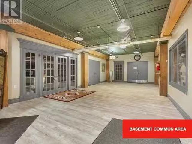 Just in! B 002 B 1275 Broad Street, Regina, SK, S4R 1Y2 com.