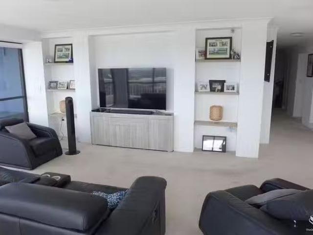 Just in! ID:21149374/21 Bayview Street, Runaway Bay, QLD 4216