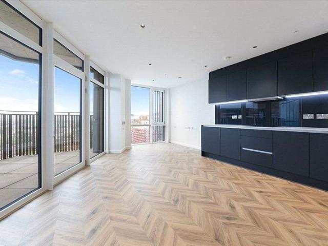 Deal Porters Way, London SE16, 1 bed flat to rent, £2,751 pcm | PrimeLocation
