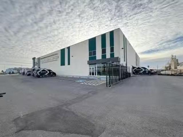 Deal! # Street North, Lethbridge, AB, T1H 0C8 commercial for.