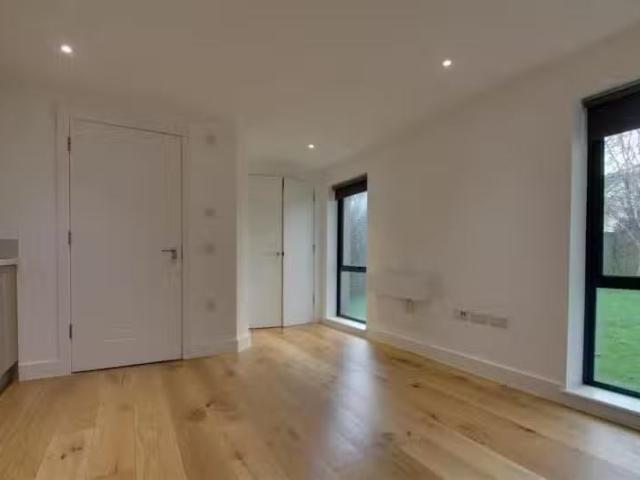 Cozy Studio flat for rent in Selden Road, Worthing, BN11