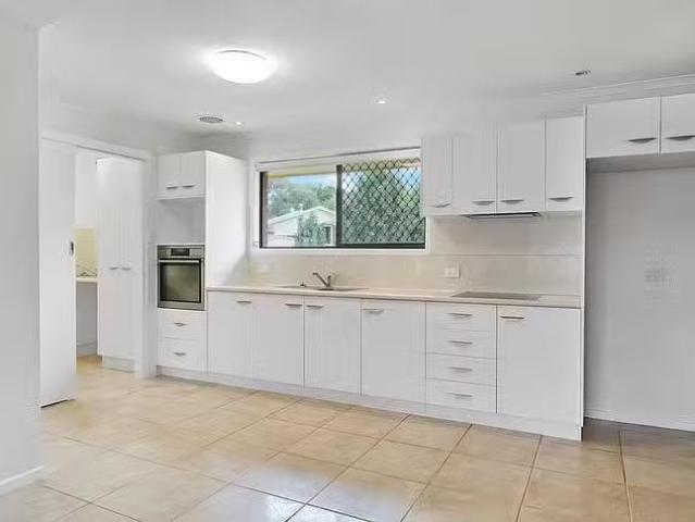 Charming UNIT 5/1 Delacey Street, North Toowoomba, QLD 4350
