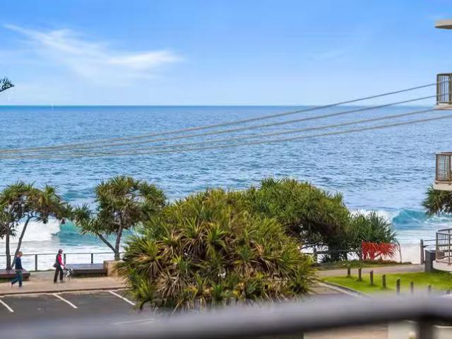 Just in! UNIT 5/9 Dingle Avenue, Kings Beach, QLD 4551