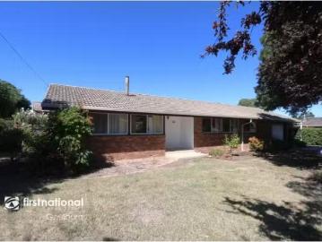 Unique 143 Mundy Street, Goulburn House for rent Listed by Co.