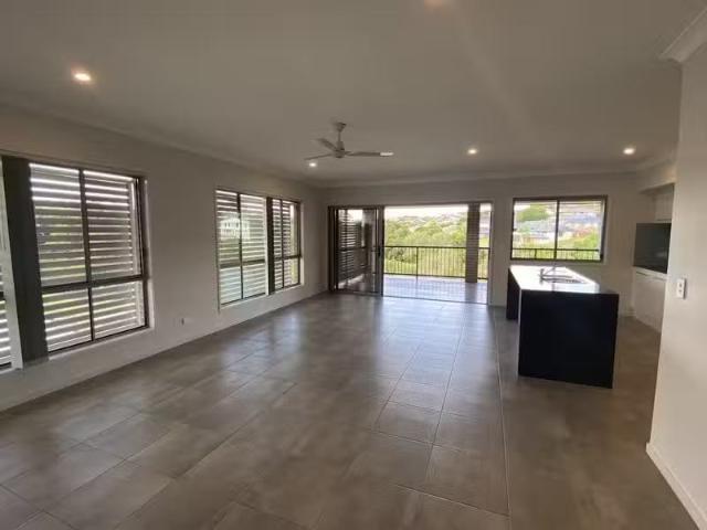 Rental! 1/40 Liffey Avenue, Cumbalum Townhouse for rent Liste.