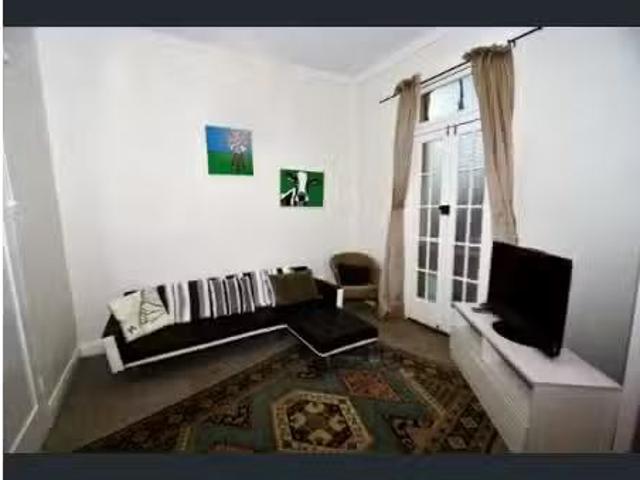 Deal! 144 Percy Street, Wellington House for rent Listed by M.