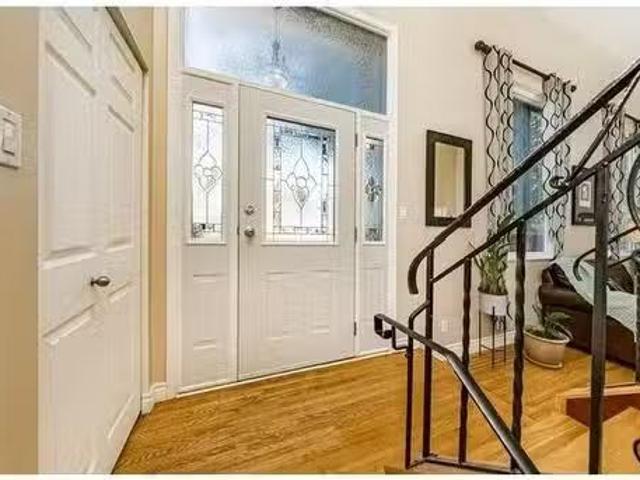 Cheap 1479 53A Street, Tsawwassen, BC, V4M 3G1 house for lea.