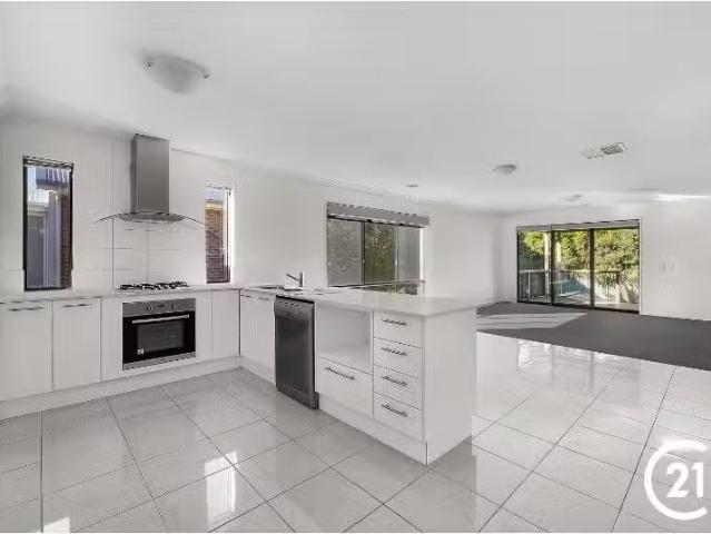 Nice 149 Goulburn Road, Echuca House for rent Listed by Tara.