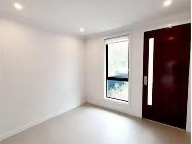 Just in! 149 Passiflora Avenue, DENHAM COURT Townhouse for ren.