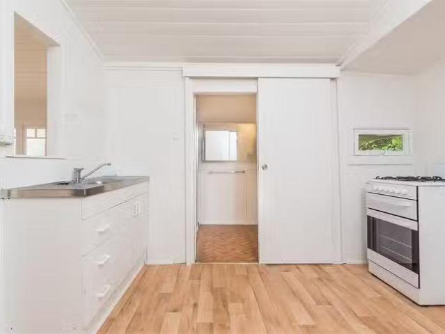 Nice 14 Mabel Street, Highgate Hill, QLD 4101