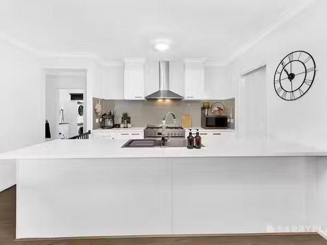 Nice 14 Andmar Way, Doreen, VIC 3754