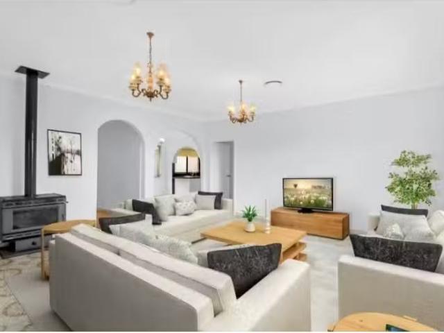 Nice 14 Arcadia Street, MERRYLANDS House for rent Listed by T.