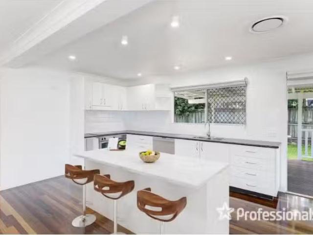 Cheap 14 Carrama Crescent, FERNY HILLS House for rent Listed.