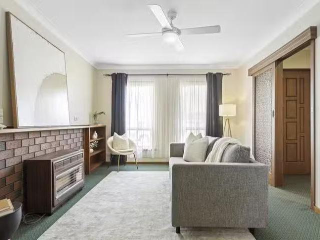 Nice 14 Dienelt Drive, Para Hills West, SA 5096