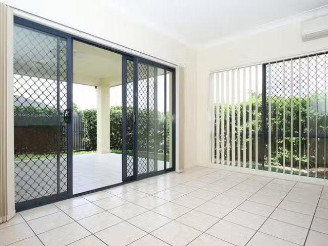 Cheap 14 Fitzroy Place, Forest Lake, QLD 4078