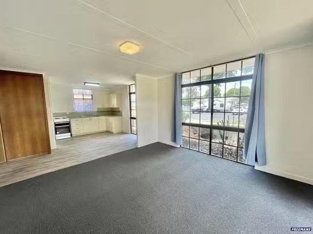 Unique 1/4 Glendon Street, Kingaroy, QLD 4610