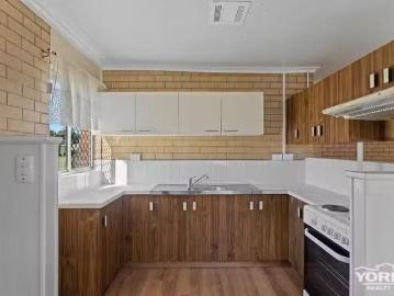 Deal! 1/4 Jillian Street, Darling Heights, QLD 4350
