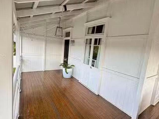 Charming 14 Love Street, Fairfield, QLD 4103
