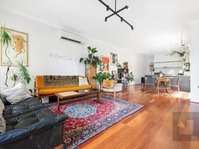 For Rent! 14 Queen Circuit, Sunshine VIC 3020