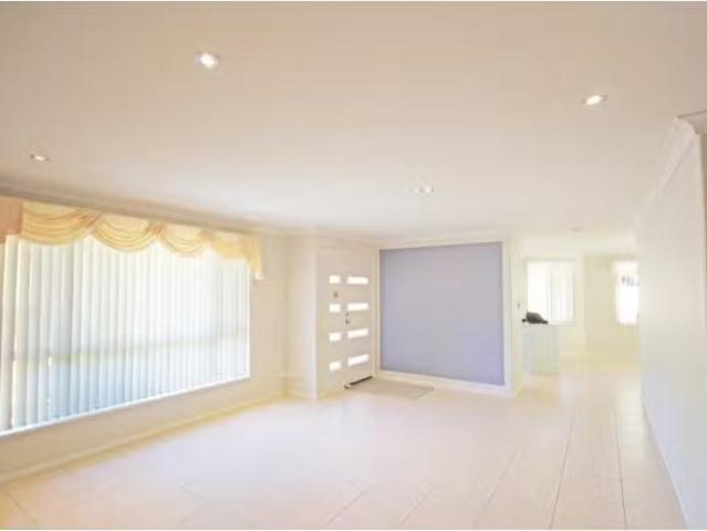 New 1/4 Reliance Crescent, LAURIETON Apartment for rent Liste.