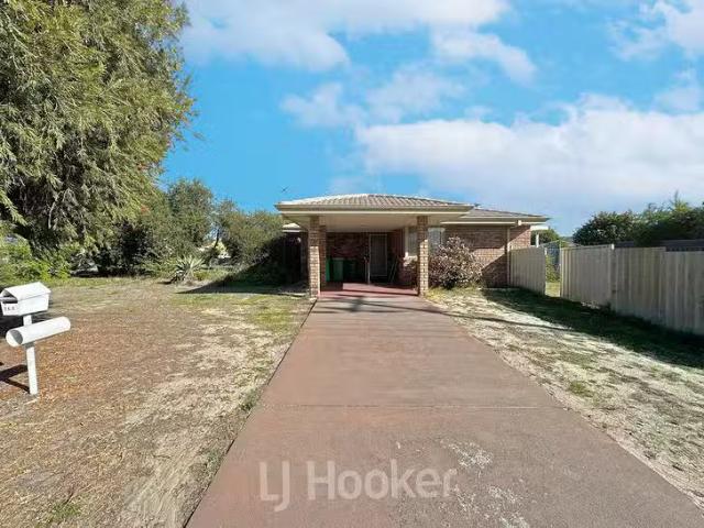 Nice 14B Beagle Place, Carey Park, WA 6230