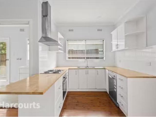 Charming 150 Shoalhaven Street, KIAMA House for rent Listed b.