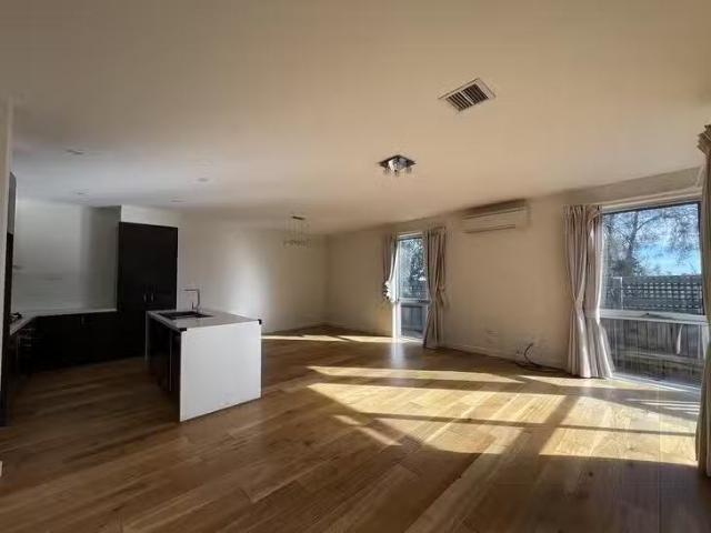 Cheap 15/191 Reynolds Road, Doncaster East, VIC 3109