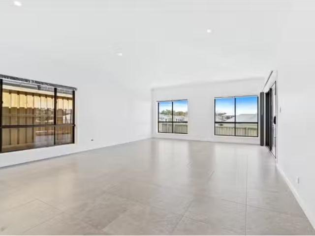 New 1558B Burragorang Road, Oakdale Townhouse for rent Listed.