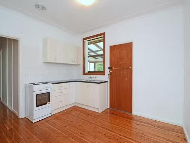 Deal! 156 Myall Road, Cardiff House for rent Listed by Rennae.